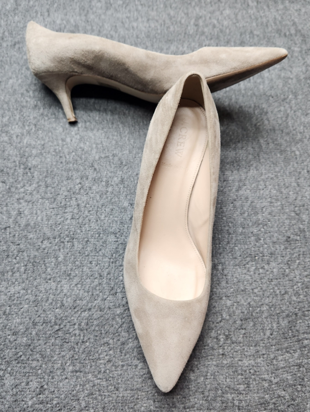 J.Crew Suede Pumps Womens‎ 9.5 Beige Pointed Toe Heels Italy - Picture 3 of 9